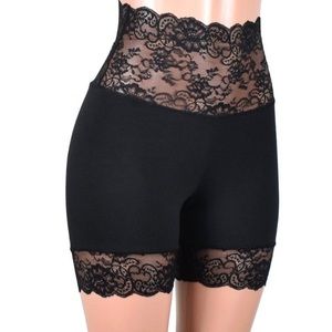 Wide waist-band bike shorts